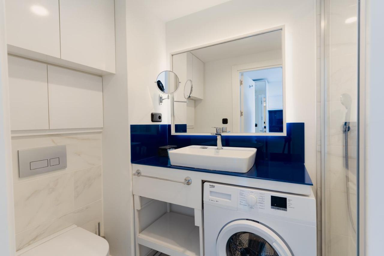Gc Apartments Батуми Экстерьер фото
