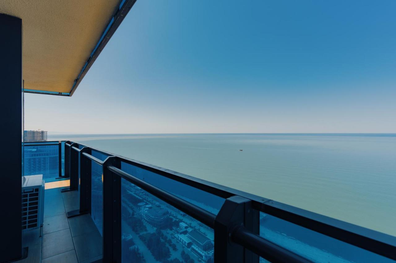 Gc Apartments Батуми Экстерьер фото